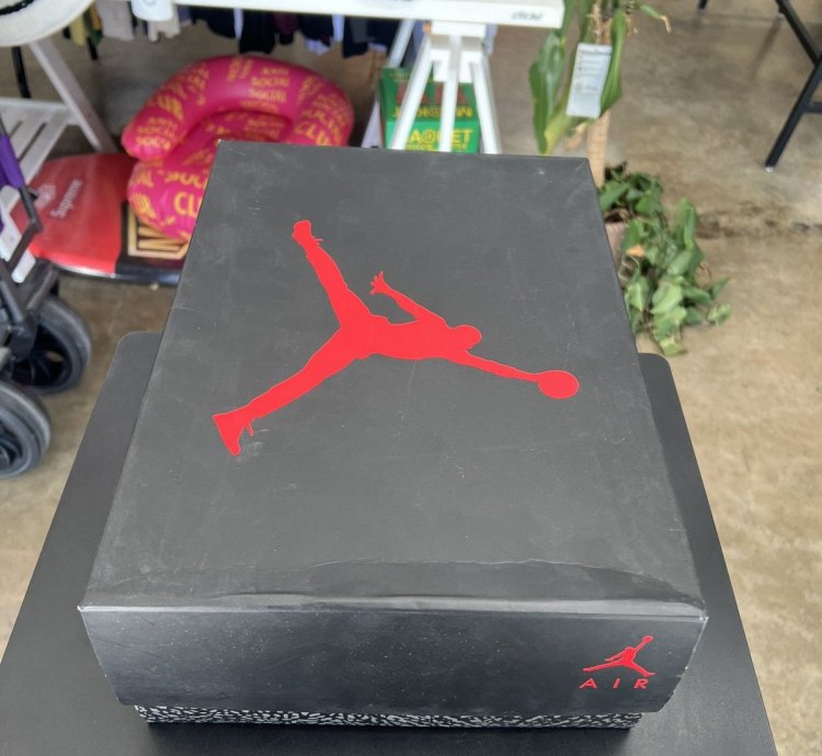 Air Jordan 3 Knicks Sz 11 2019