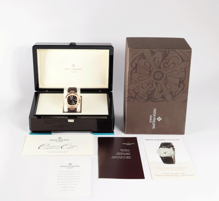 Patek Philippe Nautilus 5711r Rose Gold Grey Dial