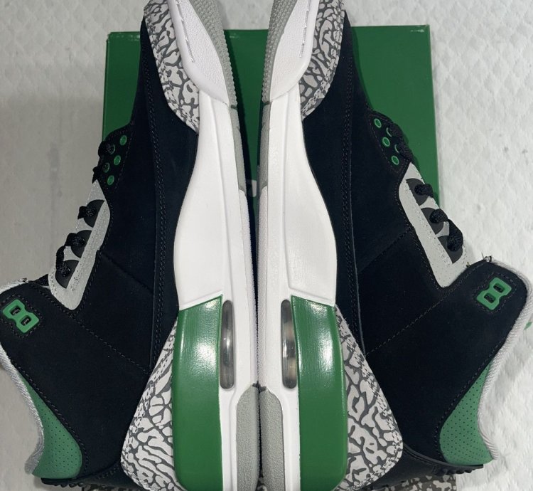 Air Jordan 3 Pine Green Ds Size 10