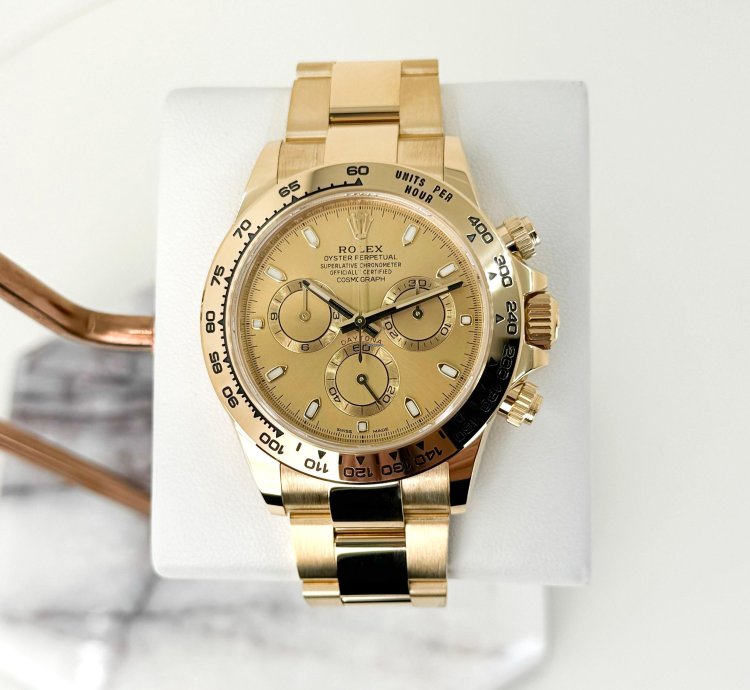 Rolex Daytona Cosmograph Daytona 40mm Yellow Gold Champagne Index Dial 116508