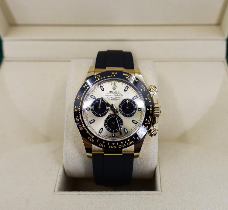 Rolex Daytona Cosmograph Daytona 40mm Yellow Gold Champagne Index Dial Oysterflex Band 116518ln
