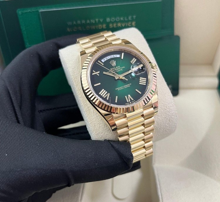 Rolex Day-date 40 40mm Ombre Green Roman Dial New Release 2024 228238