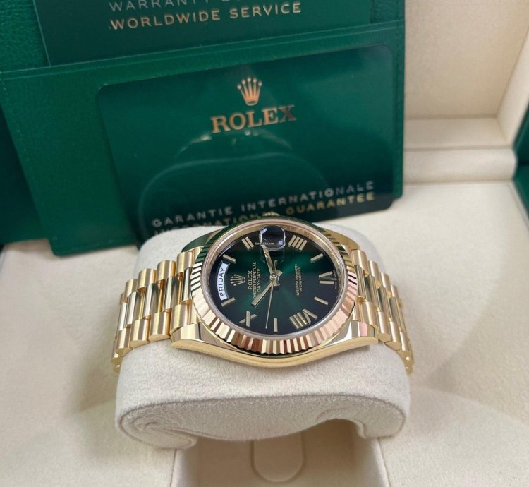 Rolex Day-date 40 40mm Ombre Green Roman Dial New Release 2024 228238