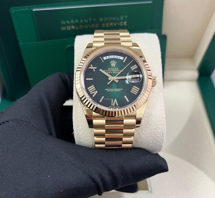Rolex Day-date 40 40mm Ombre Green Roman Dial New Release 2024 228238