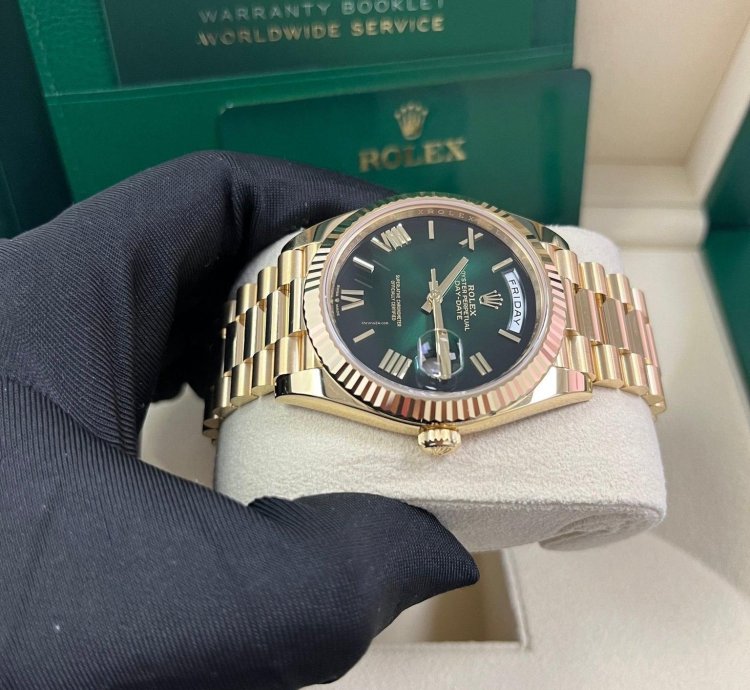 Rolex Day-date 40 40mm Ombre Green Roman Dial New Release 2024 228238