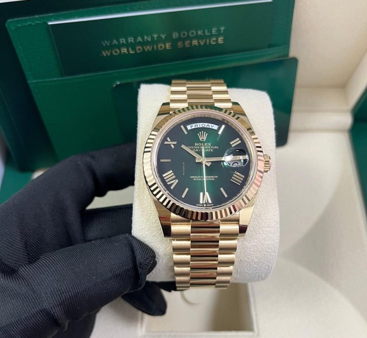 Rolex Day-date 40 40mm Ombre Green Roman Dial New Release 2024 228238