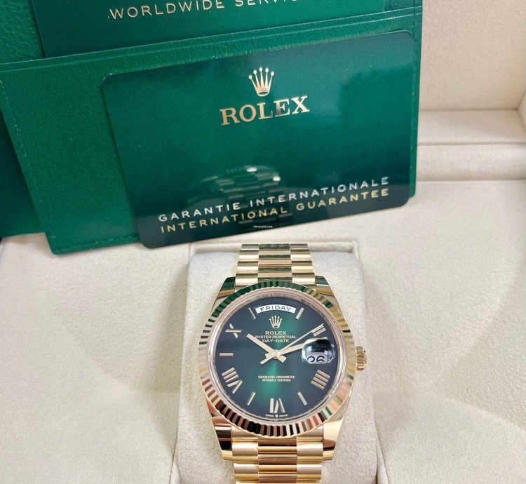 Rolex Day-date 40 40mm Ombre Green Roman Dial New Release 2024 228238
