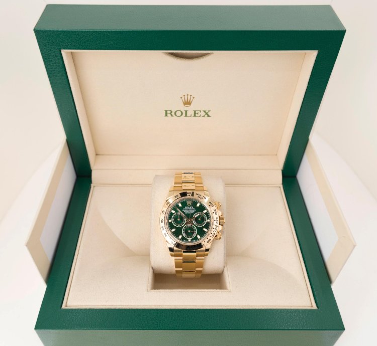 Rolex Daytona Cosmograph Daytona 40mm Yellow Gold Green Index Dial 116508