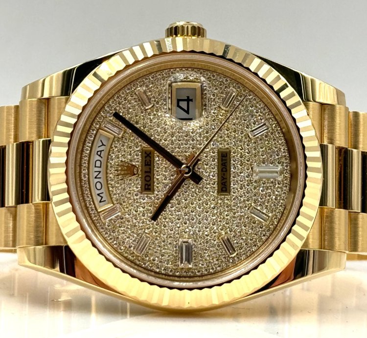 Rolex Day-date 40 40mm Pave Dial Yellow Gold Bracelet 228238 Unworn 2023