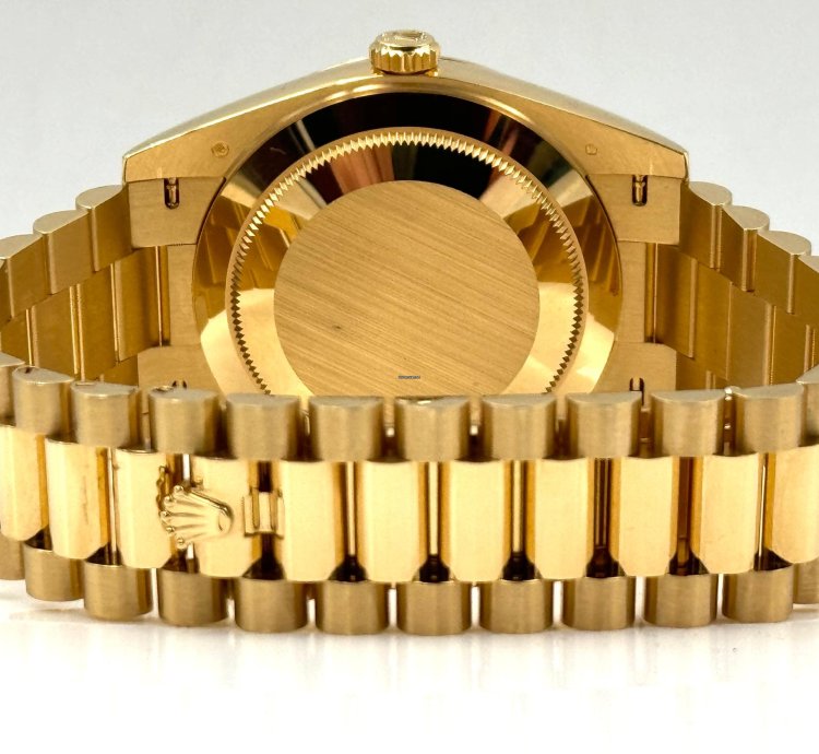 Rolex Day-date 40 40mm Pave Dial Yellow Gold Bracelet 228238 Unworn 2023
