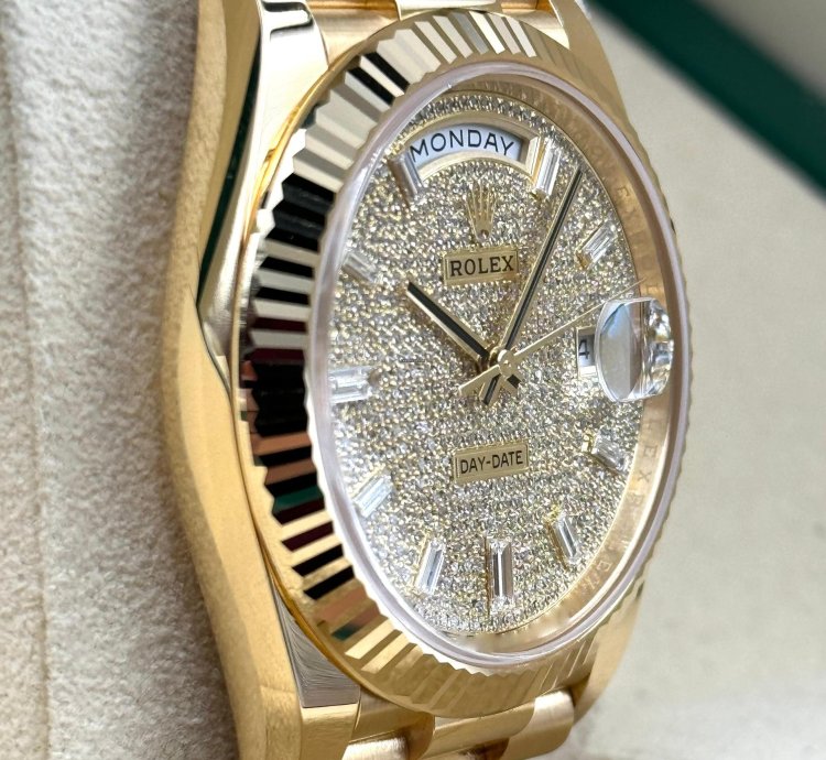 Rolex Day-date 40 40mm Pave Dial Yellow Gold Bracelet 228238 Unworn 2023