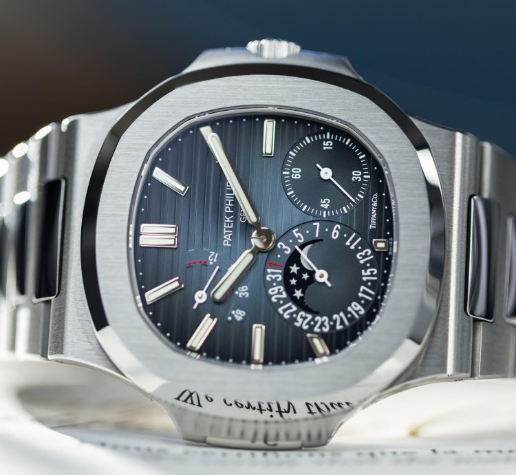 Patek Philippe Nautilus 5712 1a Tiffany Co
