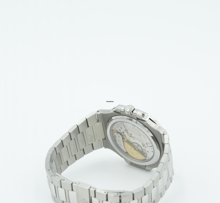 Patek Philippe Nautilus 5712 1a-001