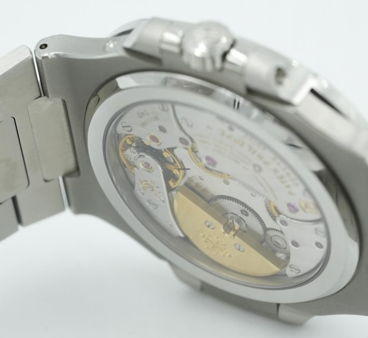Patek Philippe Nautilus 5712 1a-001