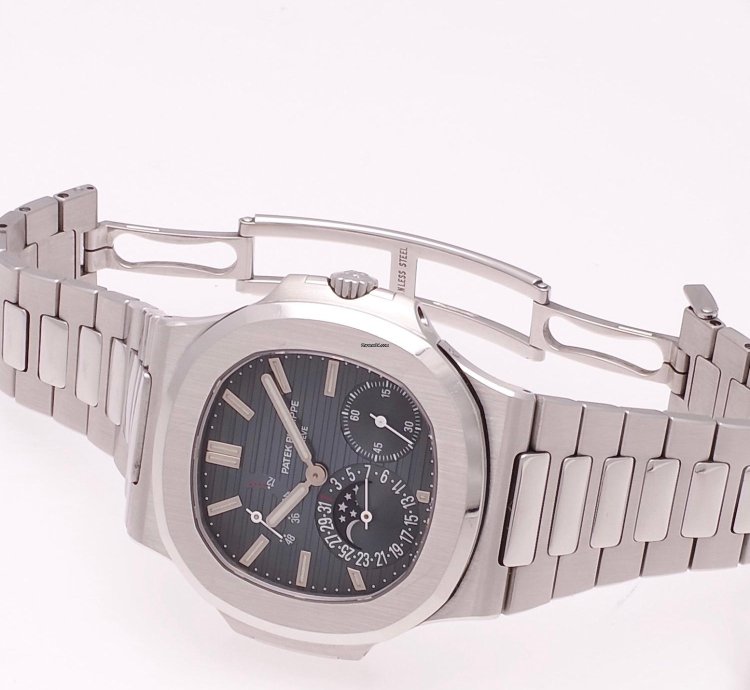 Patek Philippe Nautilus 5712 1a-001 2010