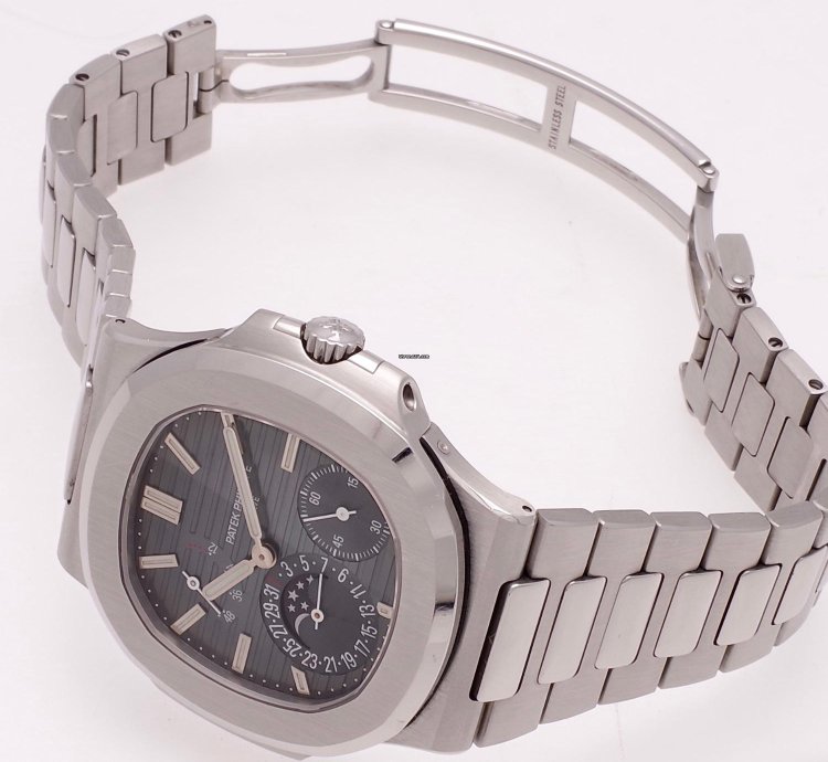 Patek Philippe Nautilus 5712 1a-001 2010