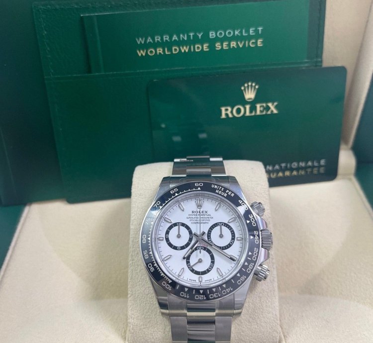Rolex Daytona Cosmograph Daytona Black Cerachrom Bezel - White Index Dial Oyster Bracelet 126500ln Panda