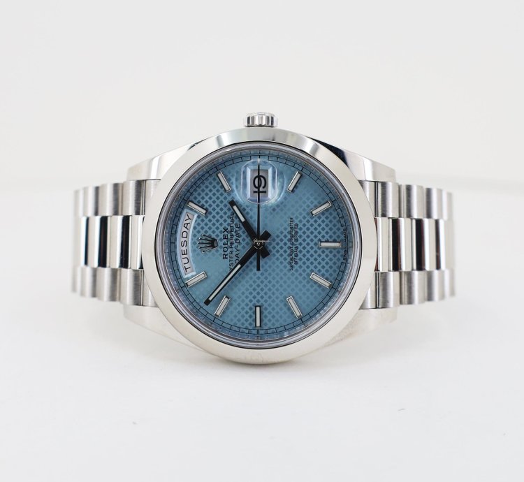 Rolex Day-date 40 40mm Platinum Smooth Bezel Blue Diagonal Motif Dial Presidential Band 228206