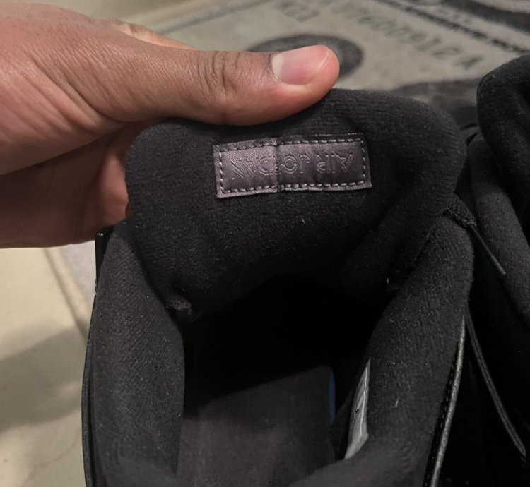 Air Jordan 4 Black Cat 2020