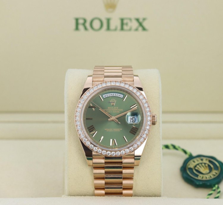 Rolex Day-date 40 40mm President 18k Rose Gold Diamond Anniversary Olive Green Roman Rare 228345rbr