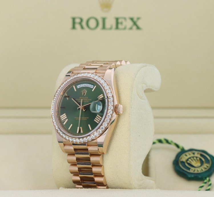 Rolex Day-date 40 40mm President 18k Rose Gold Diamond Anniversary Olive Green Roman Rare 228345rbr