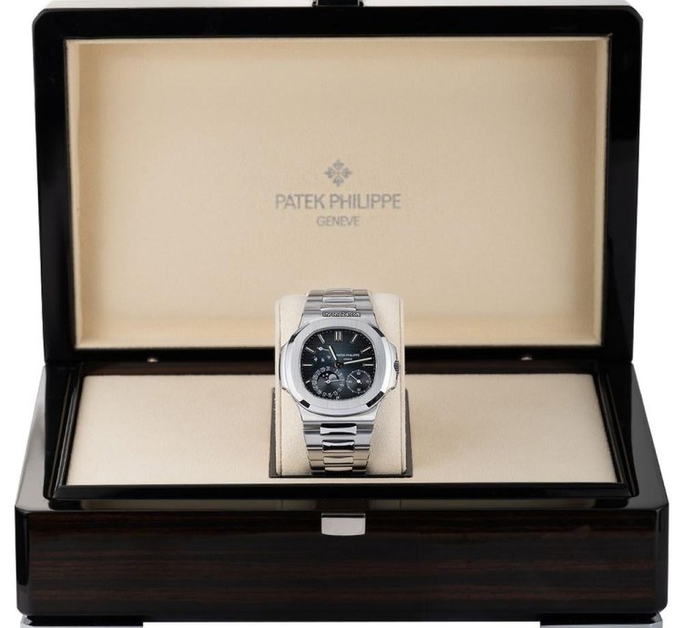Patek Philippe Nautilus 5712 1a-001 Moonphase Steel Blue-black Index Dial 40 Mm