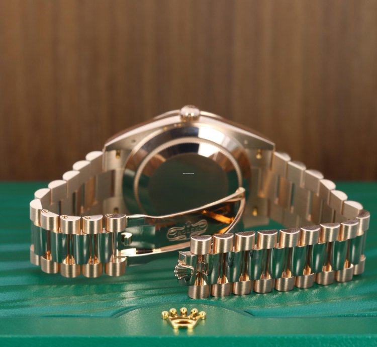 Rolex Day-date 40 40mm President 18k Rose Gold Diamond Anniversary Olive Green Roman Rare 228345rbr