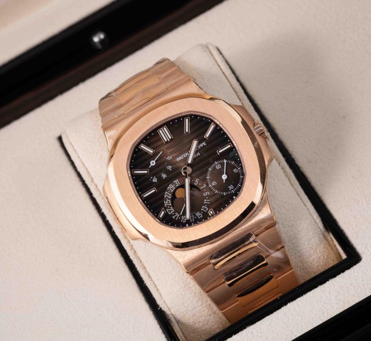 Patek Philippe Nautilus 5712 1r-001