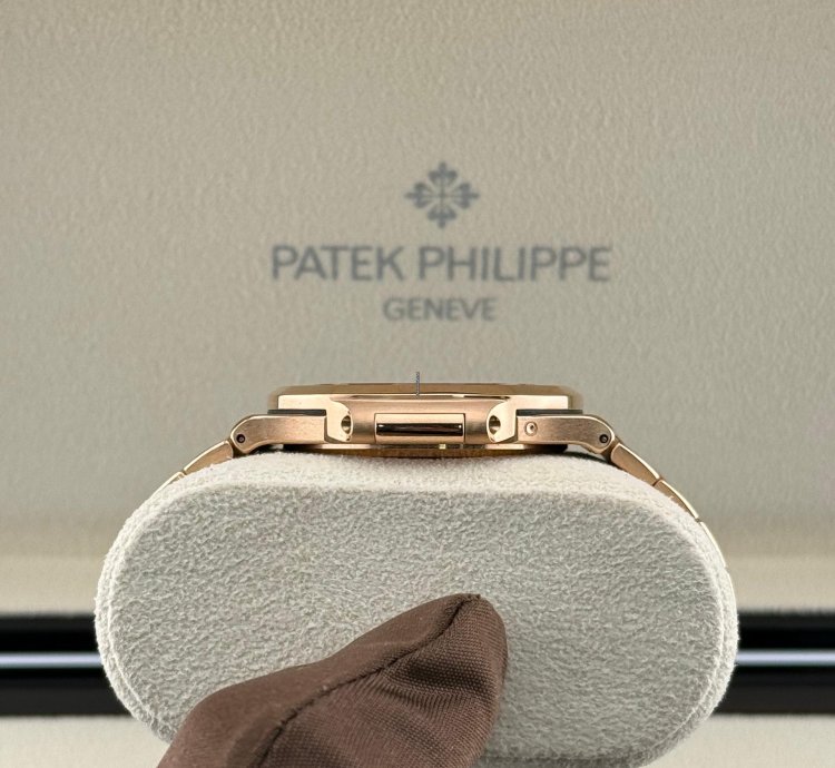 Patek Philippe Nautilus 5712 1r-001