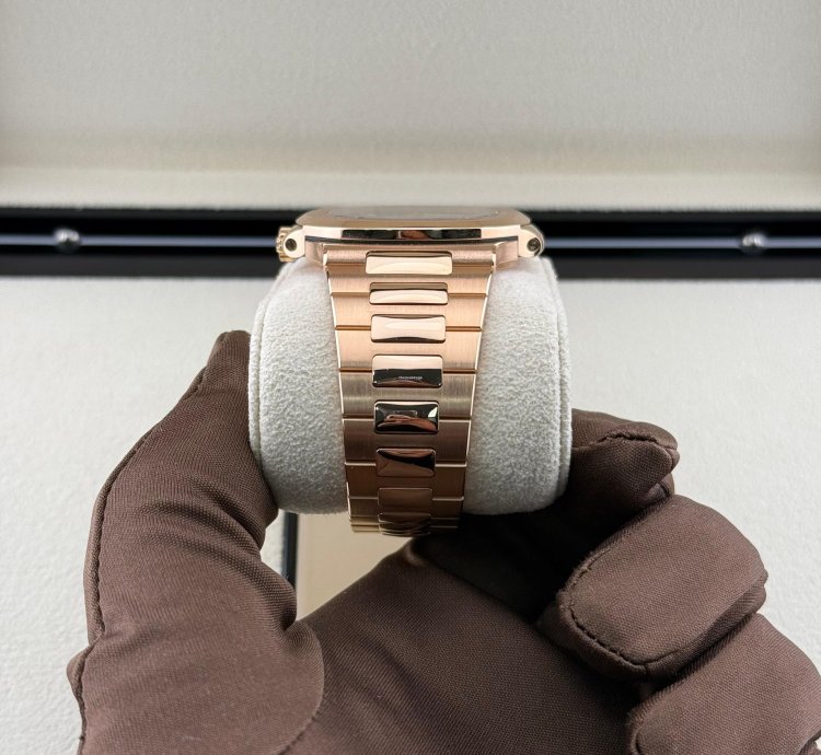 Patek Philippe Nautilus 5712 1r-001