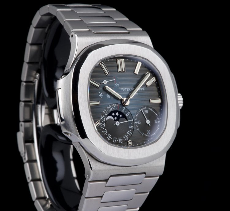 Patek Philippe Nautilus 5712 Full Set 2013