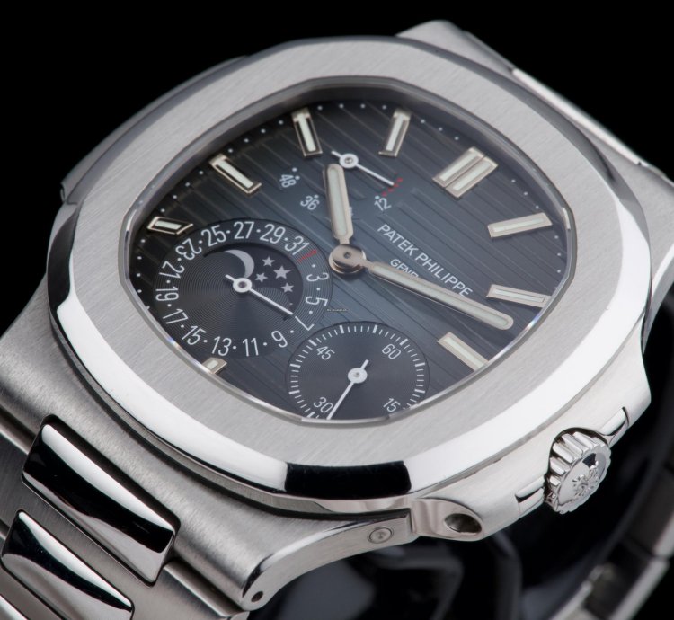 Patek Philippe Nautilus 5712 Full Set 2013
