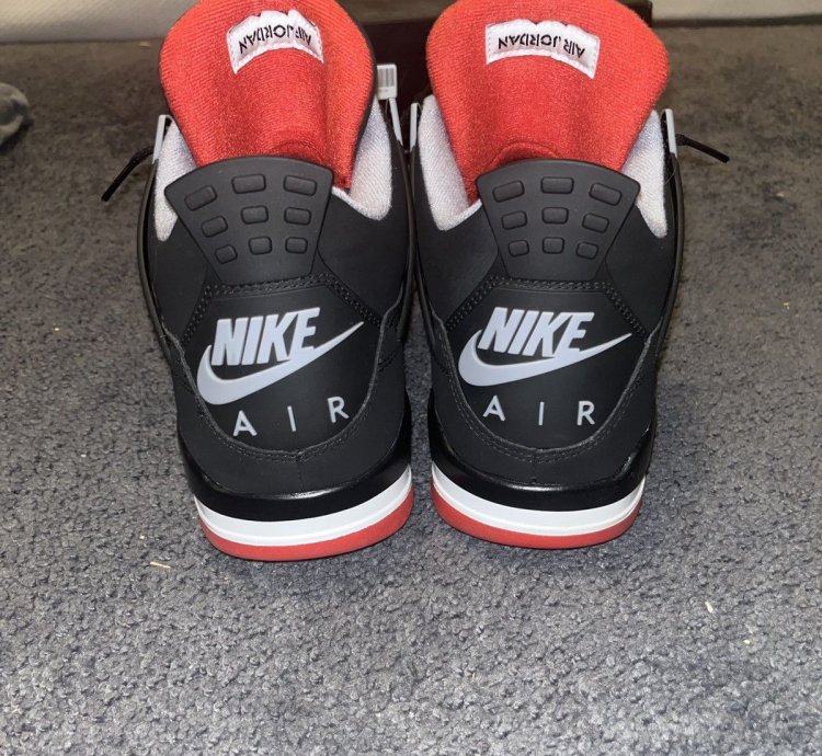 Air Jordan 4 Bred 2019