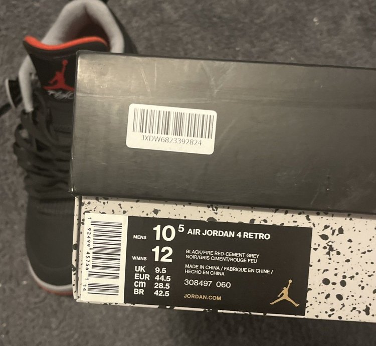 Air Jordan 4 Bred 2019