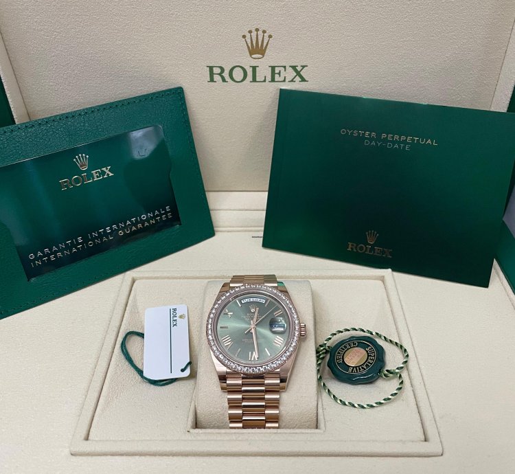 Rolex Day-date 40 40mm Rose Gold 228345rbr Diamond Bezel Olive Green Roman Dial President Bracelet