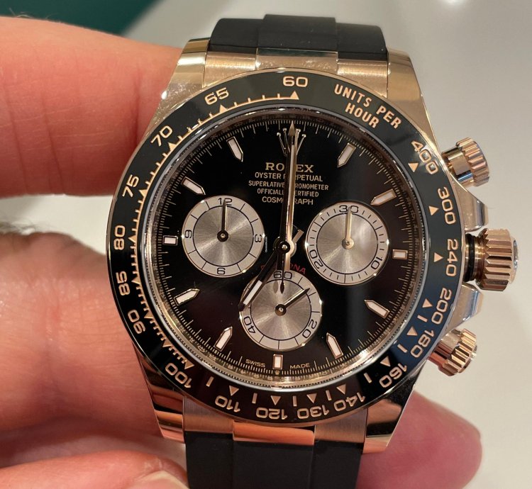 Rolex Daytona Cosmograph Daytona Black Dial Rose Gold Oysterflex 2024