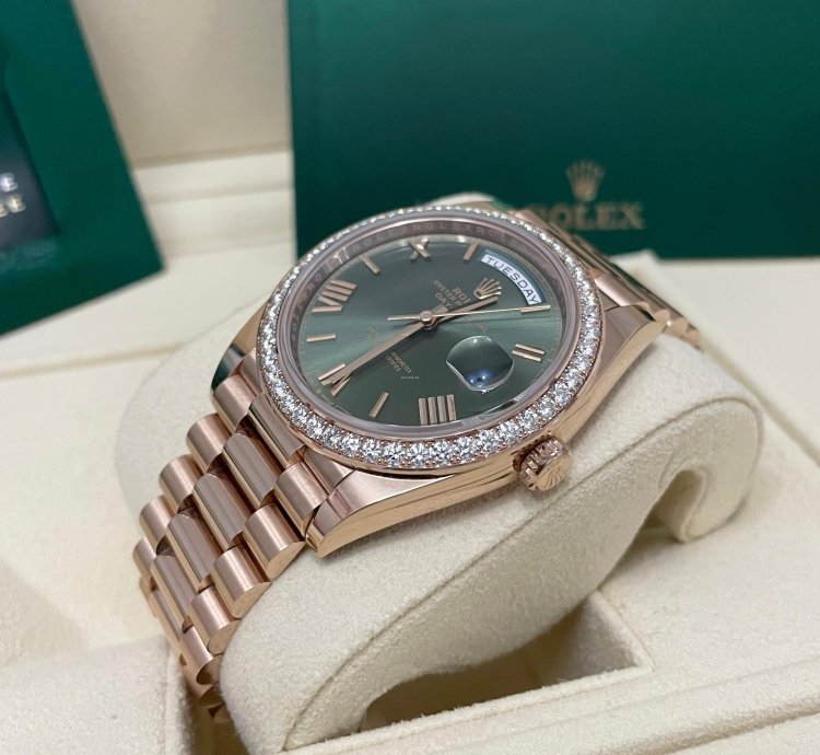 Rolex Day-date 40 40mm Rose Gold 228345rbr Diamond Bezel Olive Green Roman Dial President Bracelet