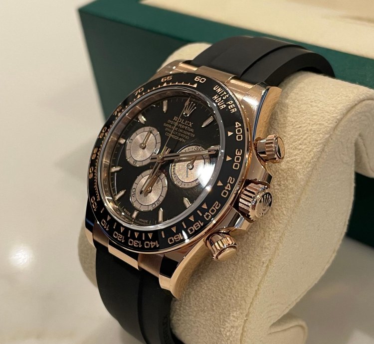 Rolex Daytona Cosmograph Daytona Black Dial Rose Gold Oysterflex 2024