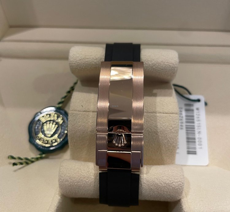 Rolex Daytona Cosmograph Daytona Black Dial Rose Gold Oysterflex 2024