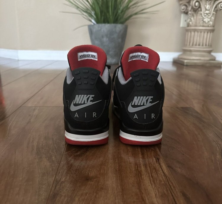Air Jordan 4 Bred Retro 2019