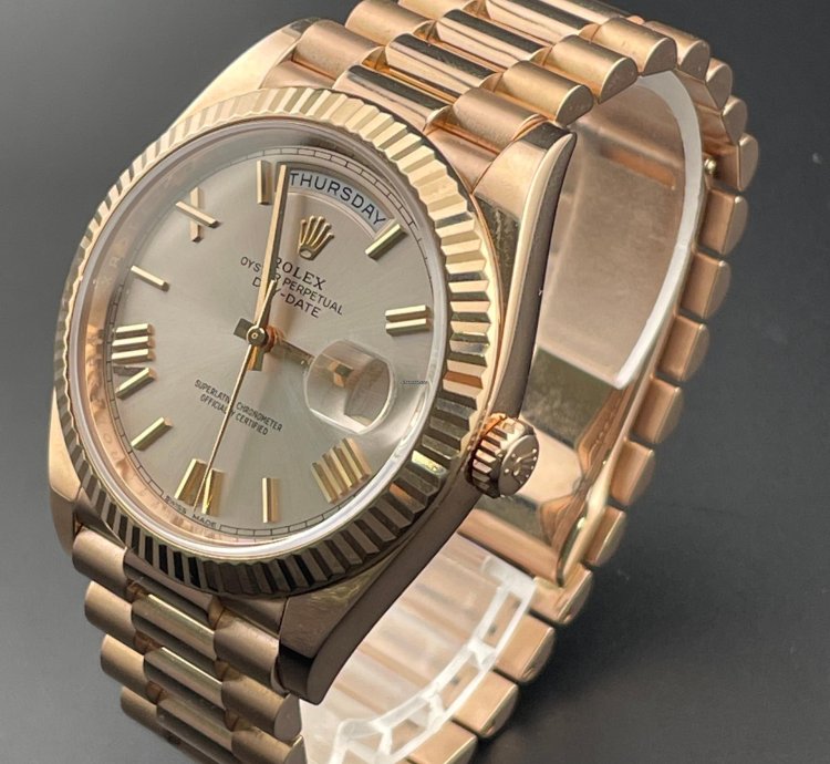 Rolex Day-date 40 40mm Rose Gold Silver Roman Dial