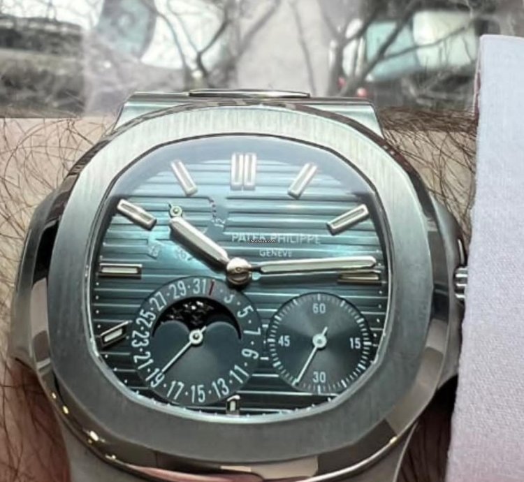 Patek Philippe Nautilus 5712a Ultrarare Geneva Sealedition