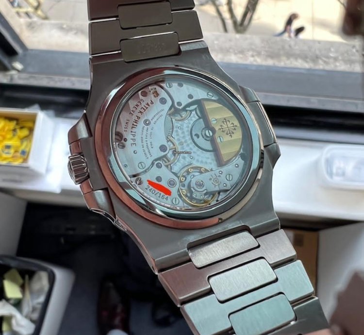 Patek Philippe Nautilus 5712a Ultrarare Geneva Sealedition