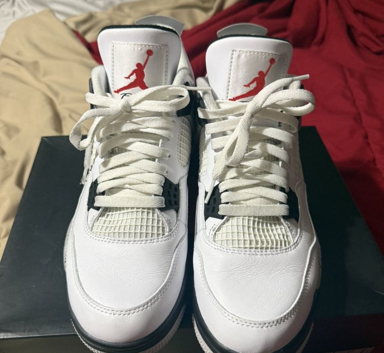 Air Jordan 4 Cement