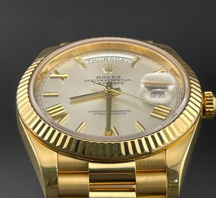 Rolex Day-date 40 40mm Silver Roman Dial