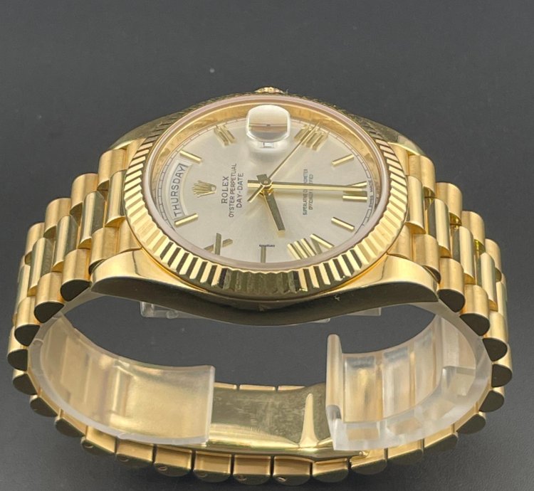 Rolex Day-date 40 40mm Silver Roman Dial