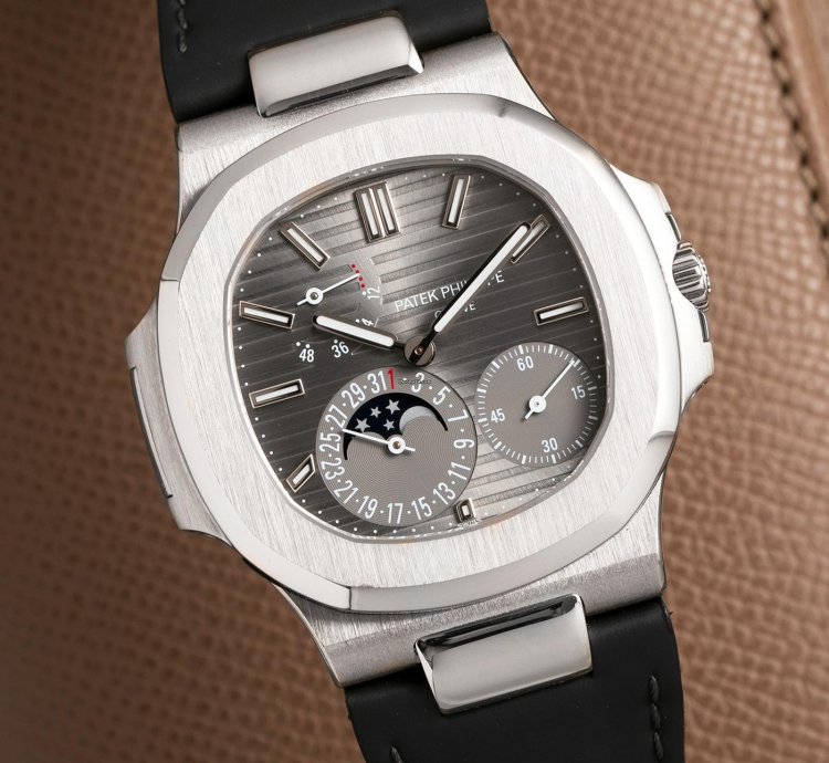 Patek Philippe Nautilus 5712g
