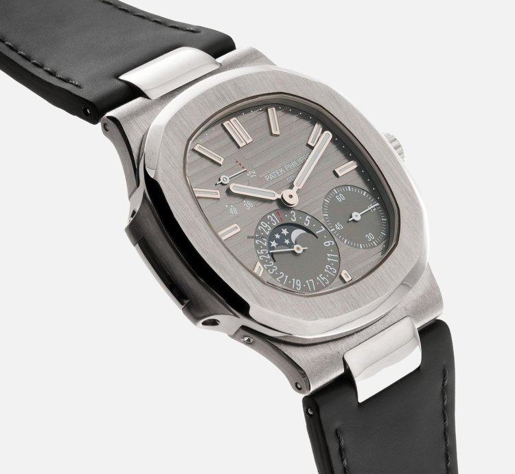 Patek Philippe Nautilus 5712g