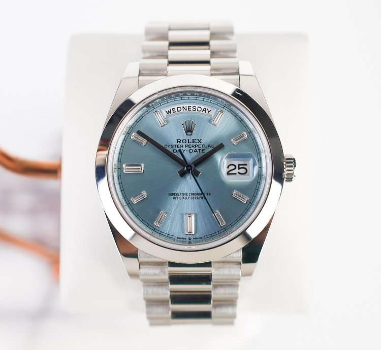 Rolex Day-date 40 40mm Smooth Bezel Platinum Ice Blue Baguette Diamond Dial Presidential Band