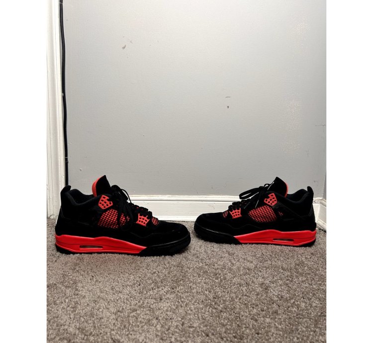 Air Jordan 4 Red Thunder Shoes